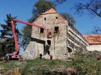 Hvožďany – Tvrz a špejchar 